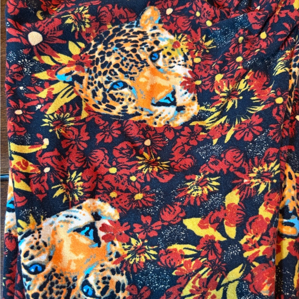 3 LuLaRoe TC Leggings Bundle Tiger Jungle Cat Prints | Tall Curvy Size 12 - Picture 4 of 8